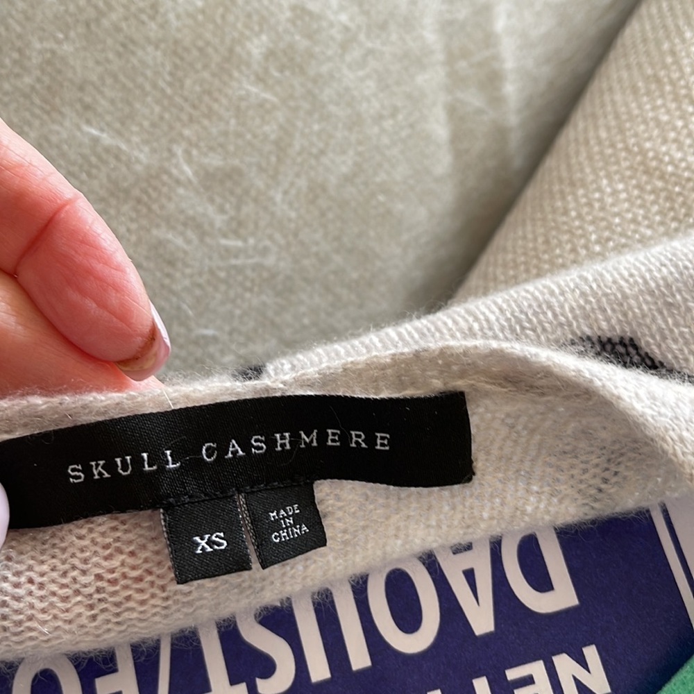Cashmere cardigan - Picture 4 of 5